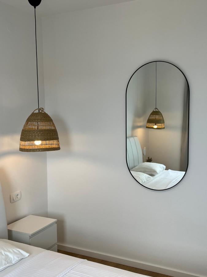 The One By Moro Apartment Vantacici Luaran gambar